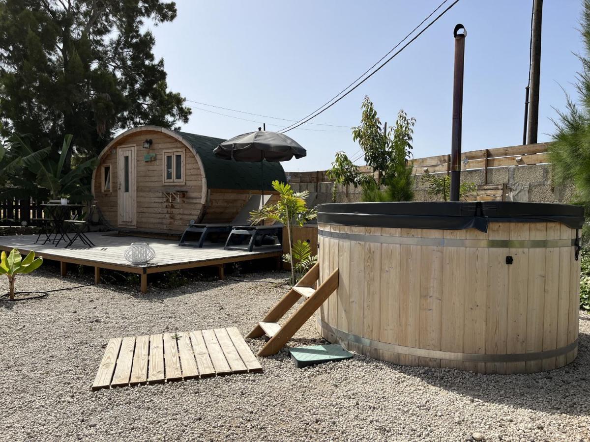 Villa Nashira Hot Tub Piscina Y Jardin Buzanada Exterior foto