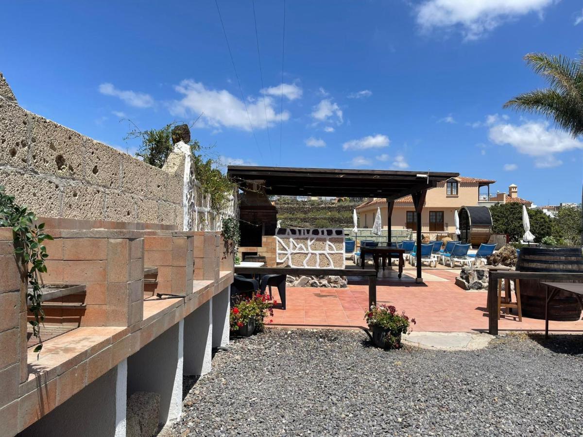 Villa Nashira Hot Tub Piscina Y Jardin Buzanada Exterior foto